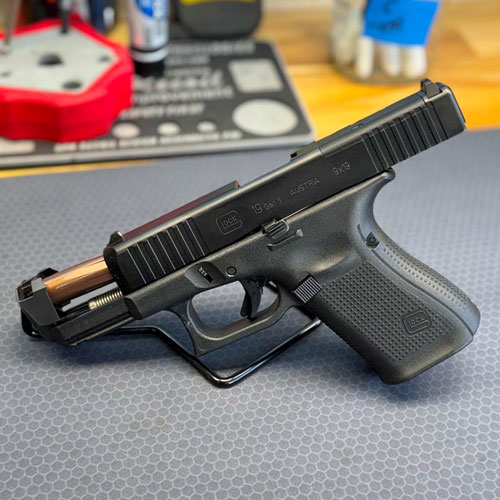 GLOCK | 19 Gen 5 w/ Rose Gold Ramjet Barrel & Comp